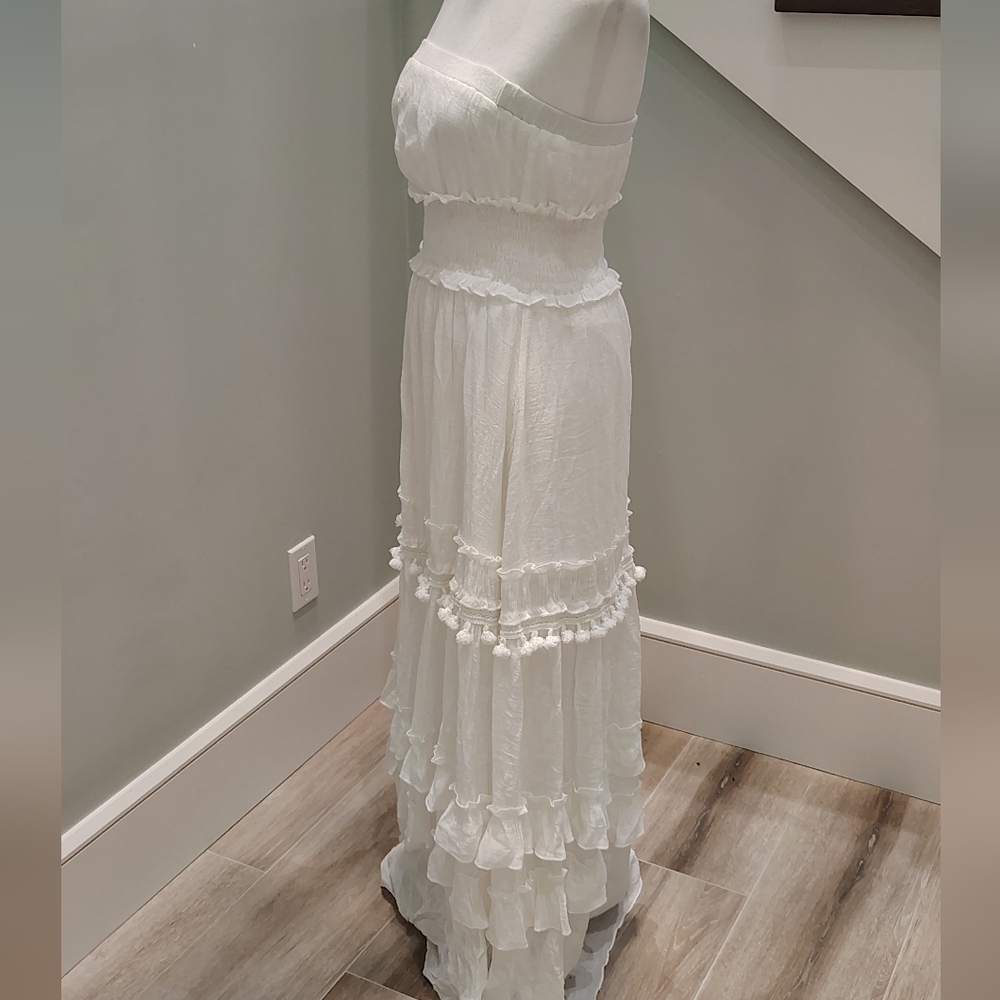 Lilly's Kloset White Summer  Strapless Maxi Dress Size S Beachy Tiered Tassel
